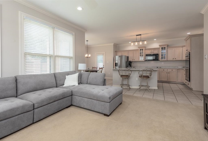 8960 GROVELAWN CV, Germantown, Tennessee 38139, 4 Bedrooms Bedrooms, 10 Rooms Rooms,3.1 BathroomsBathrooms,Residential,For Sale,GROVELAWN,10224898