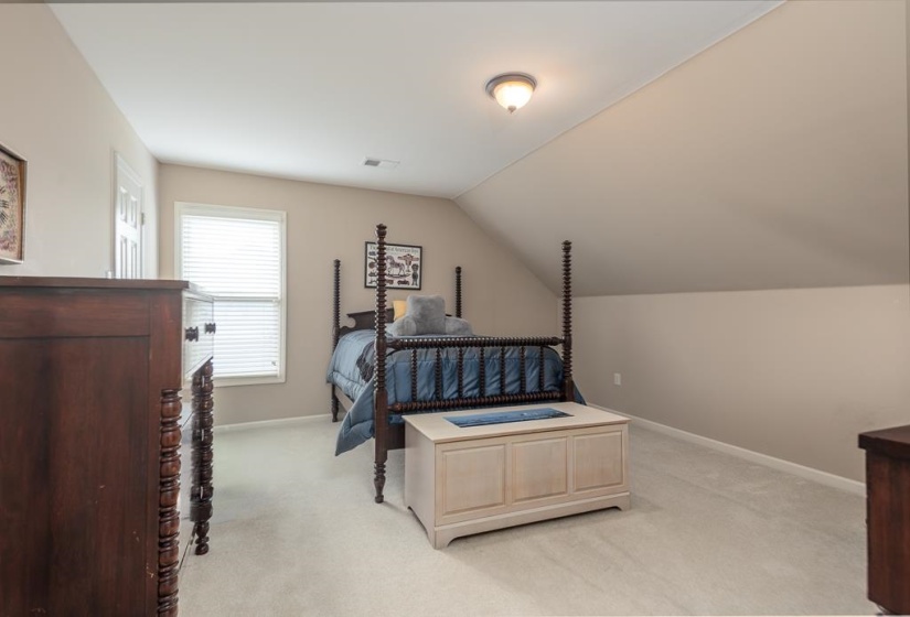 8960 GROVELAWN CV, Germantown, Tennessee 38139, 4 Bedrooms Bedrooms, 10 Rooms Rooms,3.1 BathroomsBathrooms,Residential,For Sale,GROVELAWN,10224898