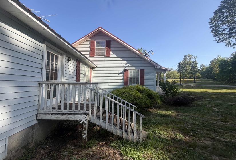 978 PURON RD, Adamsville, Tennessee 38310-4326, 4 Bedrooms Bedrooms, 10 Rooms Rooms,3 BathroomsBathrooms,Residential,For Sale,PURON,10224899