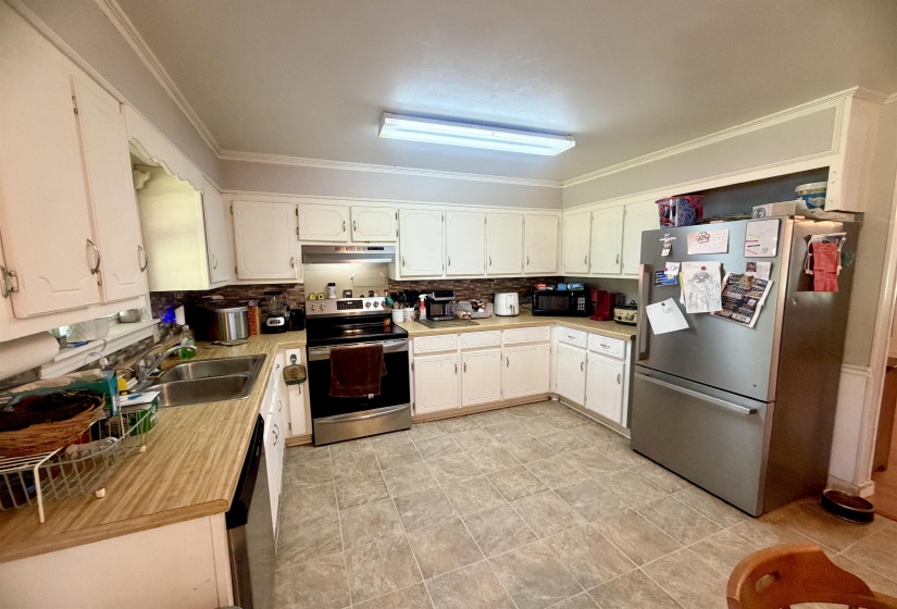 978 PURON RD, Adamsville, Tennessee 38310-4326, 4 Bedrooms Bedrooms, 10 Rooms Rooms,3 BathroomsBathrooms,Residential,For Sale,PURON,10224899