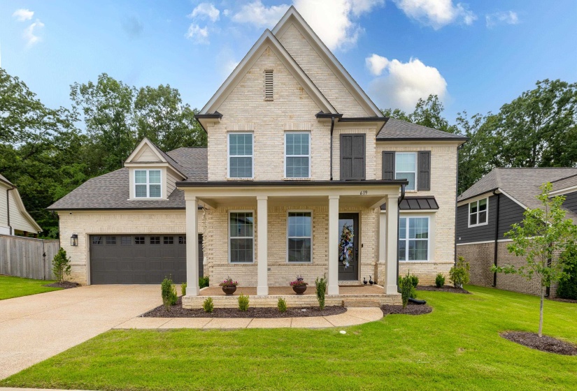 619 MOUNT LAUREL DR, Collierville, Tennessee 38017, 4 Bedrooms Bedrooms, 13 Rooms Rooms,3 BathroomsBathrooms,Residential,For Sale,MOUNT LAUREL,10224900