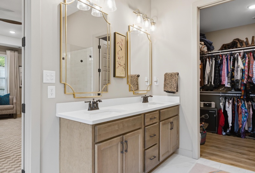 619 MOUNT LAUREL DR, Collierville, Tennessee 38017, 4 Bedrooms Bedrooms, 13 Rooms Rooms,3 BathroomsBathrooms,Residential,For Sale,MOUNT LAUREL,10224900
