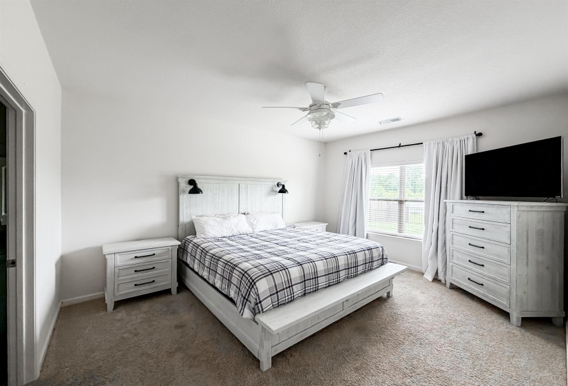 4806 BARRETT OAKS DR, Millington, Tennessee 38053-5020, 4 Bedrooms Bedrooms, 7 Rooms Rooms,2 BathroomsBathrooms,Residential,For Sale,BARRETT OAKS,10224901