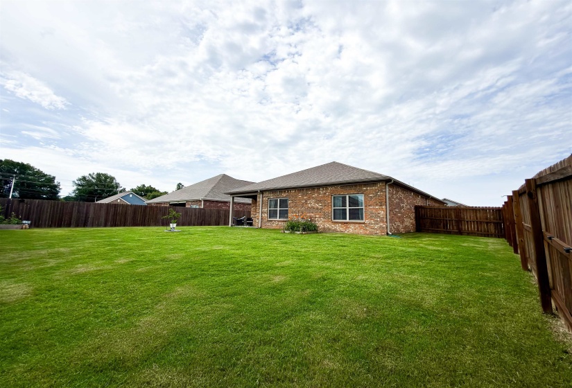 4806 BARRETT OAKS DR, Millington, Tennessee 38053-5020, 4 Bedrooms Bedrooms, 7 Rooms Rooms,2 BathroomsBathrooms,Residential,For Sale,BARRETT OAKS,10224901