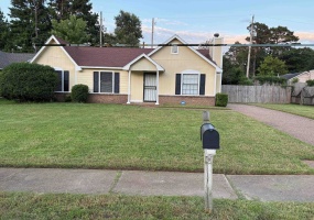 4302 ROSSWOOD DR, Memphis, Tennessee 38128, 3 Bedrooms Bedrooms, 5 Rooms Rooms,2 BathroomsBathrooms,Residential,For Sale,ROSSWOOD,10224905