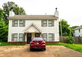 3592 CHRISTINE RD, Memphis, Tennessee 38118, 2 Bedrooms Bedrooms, ,1.1 BathroomsBathrooms,Duplexes,For Sale,CHRISTINE,10224918