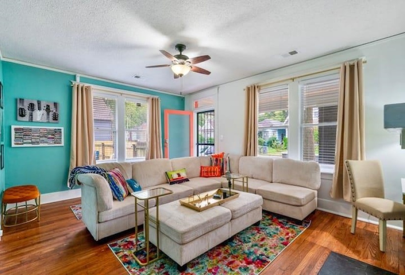 2036 LINDEN AVE, Memphis, Tennessee 38104, 3 Bedrooms Bedrooms, 7 Rooms Rooms,1 BathroomBathrooms,Rental Properties,For Sale,LINDEN,10224919