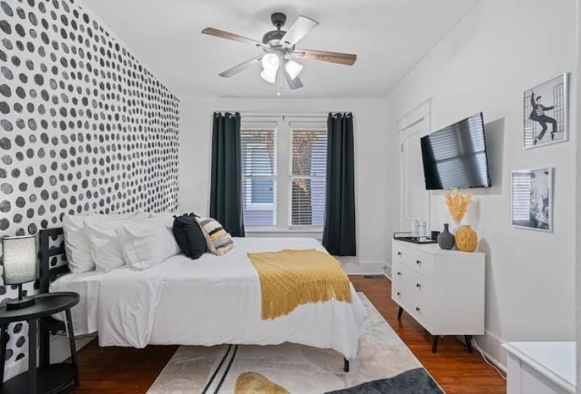 2036 LINDEN AVE, Memphis, Tennessee 38104, 3 Bedrooms Bedrooms, 4 Rooms Rooms,1 BathroomBathrooms,Rental Properties,For Sale,LINDEN,10224920