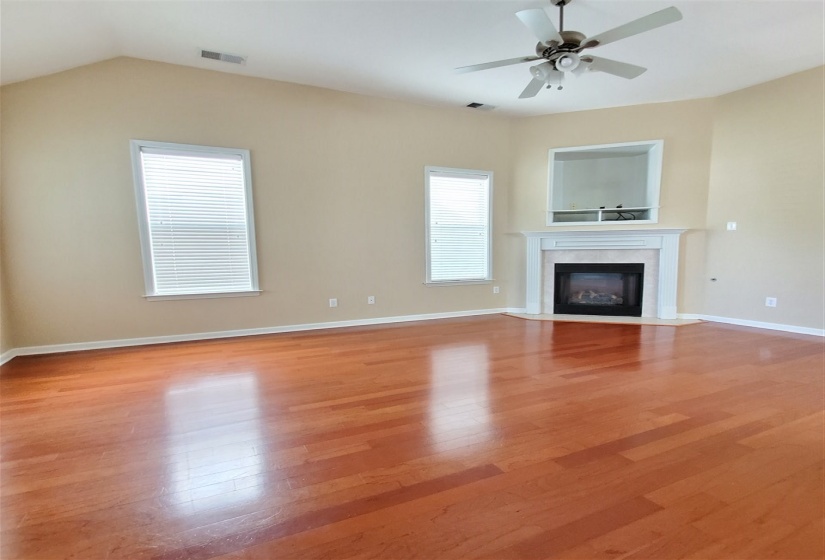 189 FLEETS ISLAND DR, Memphis, Tennessee 38103, 2 Bedrooms Bedrooms, 5 Rooms Rooms,2 BathroomsBathrooms,Rental Properties,For Sale,FLEETS ISLAND,10224927