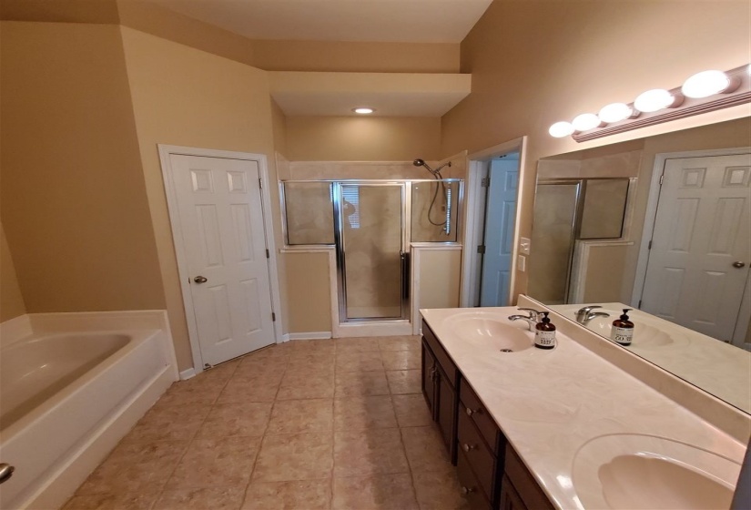 189 FLEETS ISLAND DR, Memphis, Tennessee 38103, 2 Bedrooms Bedrooms, 5 Rooms Rooms,2 BathroomsBathrooms,Rental Properties,For Sale,FLEETS ISLAND,10224927