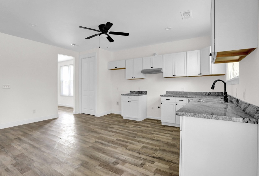 1488 LYNDALE AVE, Memphis, Tennessee 38107, 3 Bedroom Bedrooms, 5 Room Rooms,2 BathroomBathrooms,Residential,For Sale,LYNDALE,0,10221670