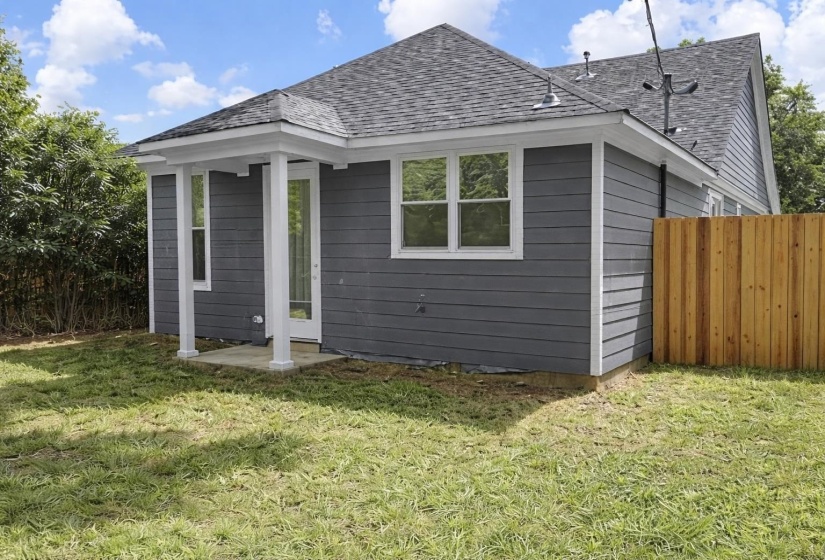 1488 LYNDALE AVE, Memphis, Tennessee 38107, 3 Bedroom Bedrooms, 5 Room Rooms,2 BathroomBathrooms,Residential,For Sale,LYNDALE,0,10221670