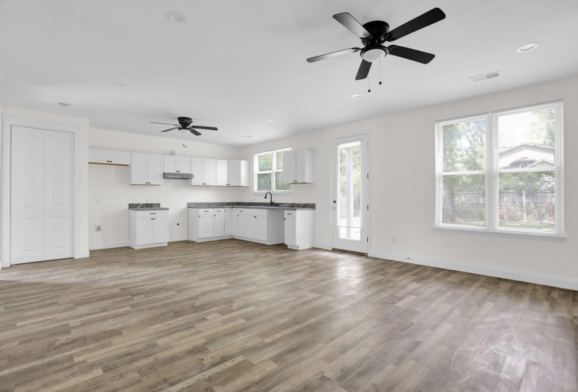 1488 LYNDALE AVE, Memphis, Tennessee 38107, 3 Bedroom Bedrooms, 5 Room Rooms,2 BathroomBathrooms,Residential,For Sale,LYNDALE,0,10221670