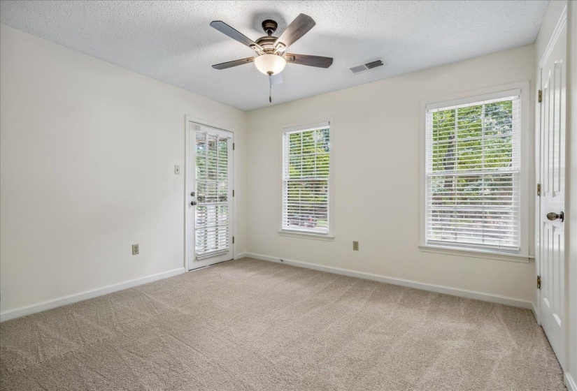 8670 RIVERWOOD FARMS PKY, Memphis, Tennessee 38016, 3 Bedrooms Bedrooms, 7 Rooms Rooms,2.1 BathroomsBathrooms,Residential,For Sale,RIVERWOOD FARMS,10224911