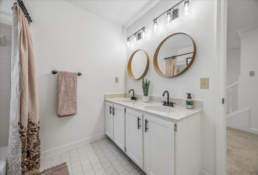 8670 RIVERWOOD FARMS PKY, Memphis, Tennessee 38016, 3 Bedrooms Bedrooms, 7 Rooms Rooms,2.1 BathroomsBathrooms,Residential,For Sale,RIVERWOOD FARMS,10224911