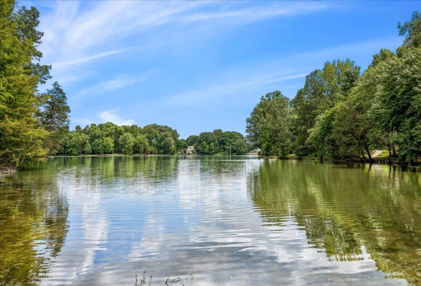 8670 RIVERWOOD FARMS PKY, Memphis, Tennessee 38016, 3 Bedrooms Bedrooms, 7 Rooms Rooms,2.1 BathroomsBathrooms,Residential,For Sale,RIVERWOOD FARMS,10224911