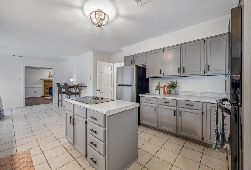 8670 RIVERWOOD FARMS PKY, Memphis, Tennessee 38016, 3 Bedrooms Bedrooms, 7 Rooms Rooms,2.1 BathroomsBathrooms,Residential,For Sale,RIVERWOOD FARMS,10224911
