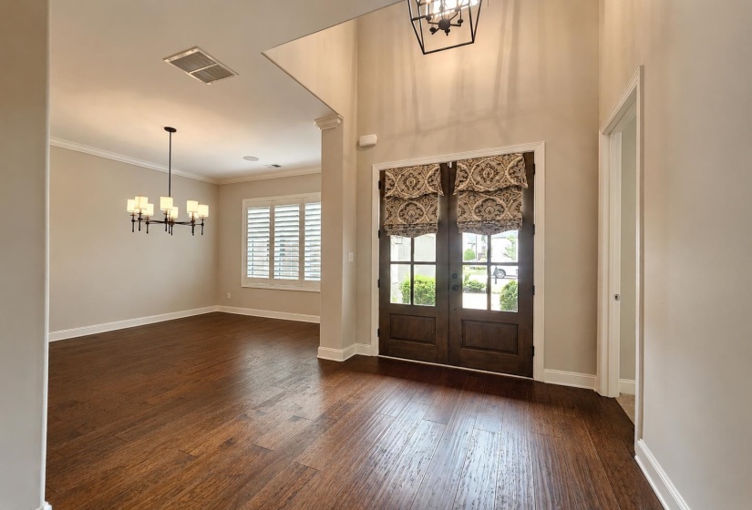217 CHADWICK WOODS LN, Collierville, Tennessee 38017, 4 Bedrooms Bedrooms, 9 Rooms Rooms,3.1 BathroomsBathrooms,Residential,For Sale,CHADWICK WOODS,10224912
