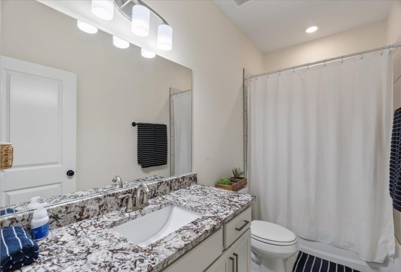 14806 ELM HILL DR, Olive Branch, Mississippi 38654-1078, 5 Bedrooms Bedrooms, 10 Rooms Rooms,3.1 BathroomsBathrooms,Residential,For Sale,ELM HILL,10224913