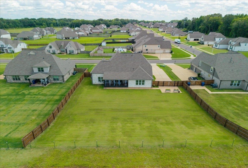 14806 ELM HILL DR, Olive Branch, Mississippi 38654-1078, 5 Bedrooms Bedrooms, 10 Rooms Rooms,3.1 BathroomsBathrooms,Residential,For Sale,ELM HILL,10224913