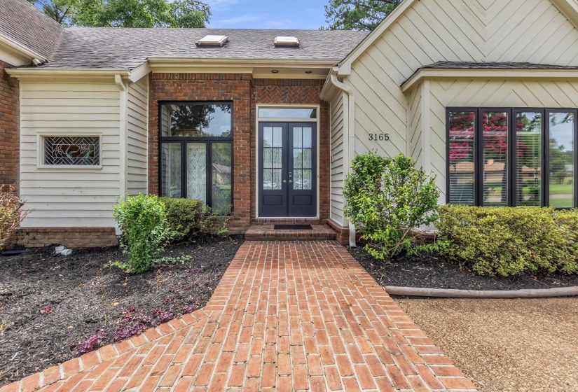 3165 PLANTATION CV, Memphis, Tennessee 38119, 4 Bedrooms Bedrooms, 9 Rooms Rooms,3.1 BathroomsBathrooms,Residential,For Sale,PLANTATION,10224924
