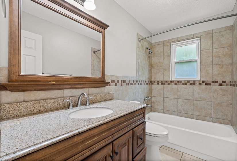 461 DOVE VALLEY DR, Collierville, Tennessee 38017, 4 Bedroom Bedrooms, 8 Room Rooms,2 BathroomBathrooms,Residential,For Sale,DOVE VALLEY,0,10224930
