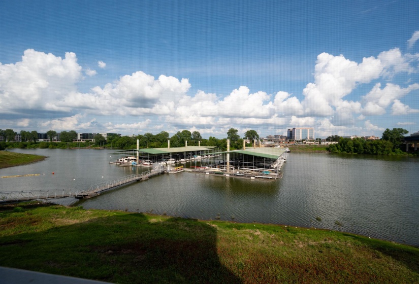 692 MARINA COTTAGE DR, Memphis, Tennessee 38103, 2 Bedrooms Bedrooms, 6 Rooms Rooms,2.1 BathroomsBathrooms,Residential,For Sale,MARINA COTTAGE,10224941