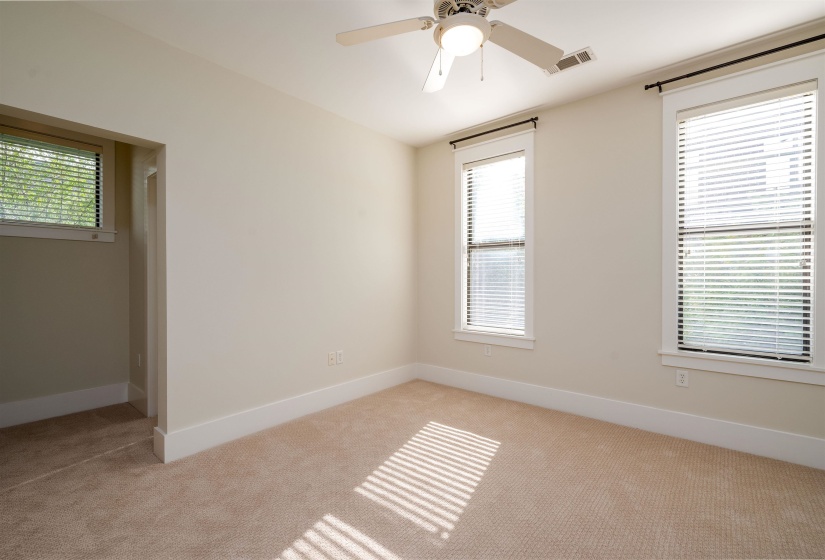 692 MARINA COTTAGE DR, Memphis, Tennessee 38103, 2 Bedrooms Bedrooms, 6 Rooms Rooms,2.1 BathroomsBathrooms,Residential,For Sale,MARINA COTTAGE,10224941