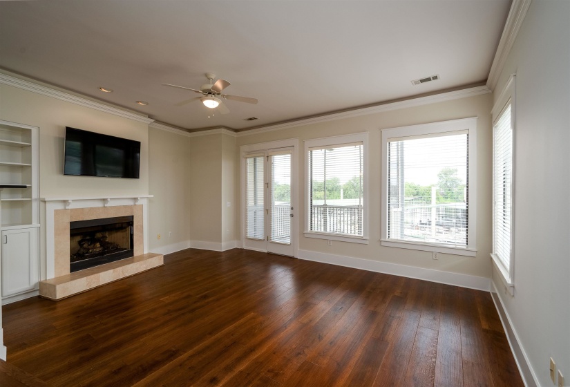 692 MARINA COTTAGE DR, Memphis, Tennessee 38103, 2 Bedrooms Bedrooms, 6 Rooms Rooms,2.1 BathroomsBathrooms,Residential,For Sale,MARINA COTTAGE,10224941