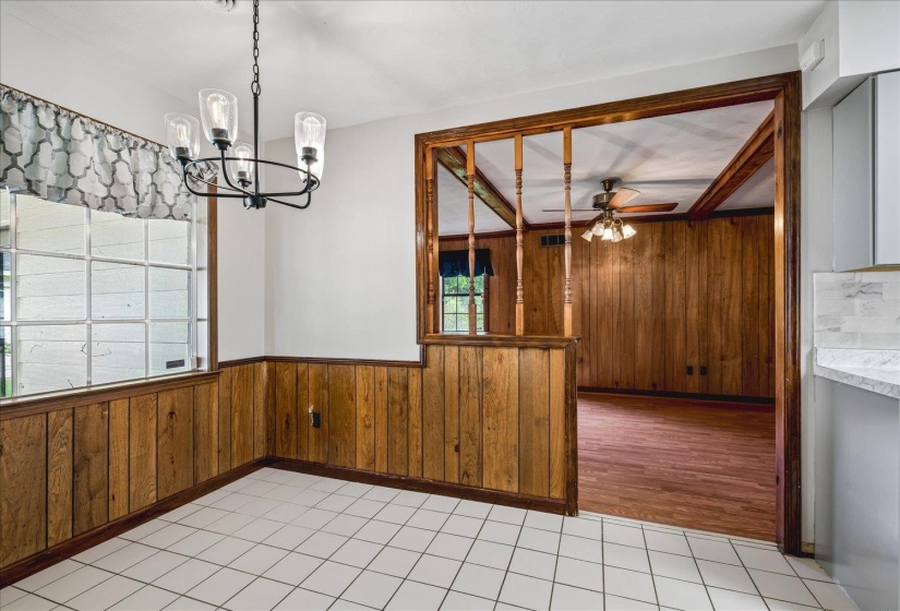 4208 OAKCREST AVE, Memphis, Tennessee 38128, 3 Bedrooms Bedrooms, 9 Rooms Rooms,2 BathroomsBathrooms,Residential,For Sale,OAKCREST,10224945