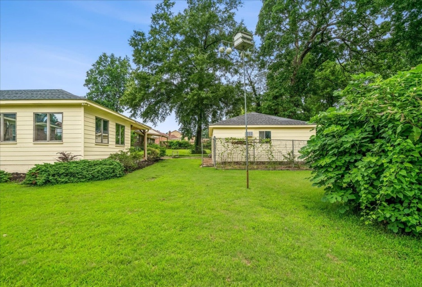4208 OAKCREST AVE, Memphis, Tennessee 38128, 3 Bedrooms Bedrooms, 9 Rooms Rooms,2 BathroomsBathrooms,Residential,For Sale,OAKCREST,10224945