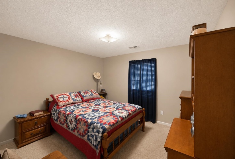 415 OAKLAND HILLS DR, Oakland, Tennessee 38060, 3 Bedrooms Bedrooms, 5 Rooms Rooms,2 BathroomsBathrooms,Residential,For Sale,OAKLAND HILLS,10224946