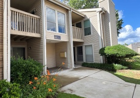 6692 WHISPERING OAK PL, Memphis, Tennessee 38120, 1 Bedroom Bedrooms, 6 Rooms Rooms,1 BathroomBathrooms,Residential,For Sale,WHISPERING OAK,10224949