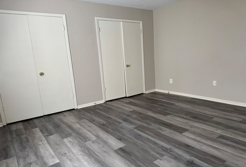 6692 WHISPERING OAK PL, Memphis, Tennessee 38120, 1 Bedroom Bedrooms, 6 Room Rooms,1 BathroomBathrooms,Residential,For Sale,WHISPERING OAK,0,10224949