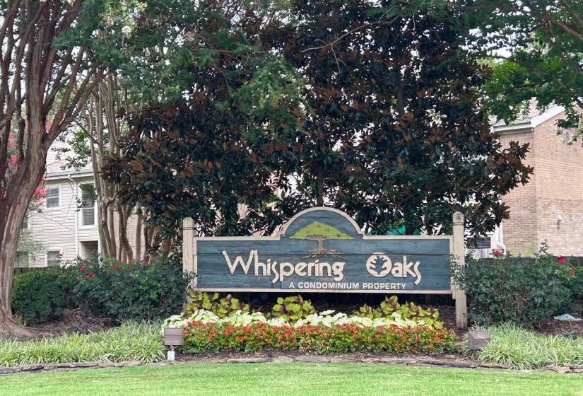 6692 WHISPERING OAK PL, Memphis, Tennessee 38120, 1 Bedroom Bedrooms, 6 Room Rooms,1 BathroomBathrooms,Residential,For Sale,WHISPERING OAK,0,10224949