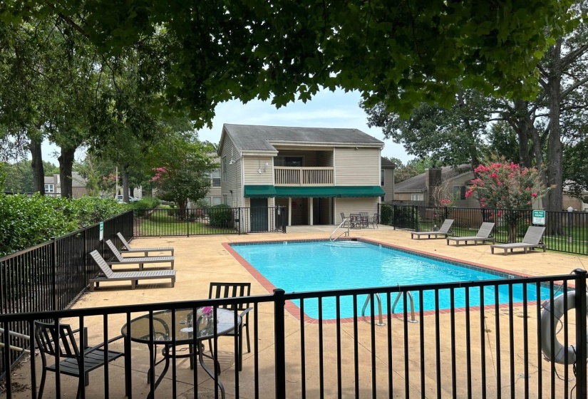 6692 WHISPERING OAK PL, Memphis, Tennessee 38120, 1 Bedroom Bedrooms, 6 Room Rooms,1 BathroomBathrooms,Residential,For Sale,WHISPERING OAK,0,10224949