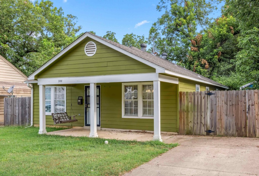 3144 HOPKINS AVE, Memphis, Tennessee 38112, 3 Bedrooms Bedrooms, 6 Rooms Rooms,2 BathroomsBathrooms,Residential,For Sale,HOPKINS,10224950