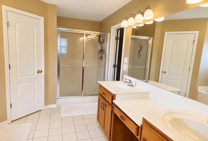 11652 BELLE MANOR DR, Arlington, Tennessee 38002, 4 Bedrooms Bedrooms, 7 Rooms Rooms,2 BathroomsBathrooms,Rental Properties,For Sale,BELLE MANOR,10224953