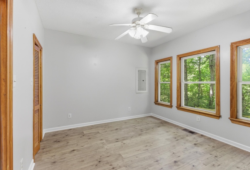 1000 EWELL RD, Moscow, Tennessee 38057, 2 Bedrooms Bedrooms, 5 Rooms Rooms,2 BathroomsBathrooms,Residential,For Sale,EWELL,10224952