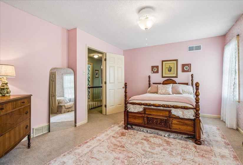 1378 PINE BARK CV, Memphis, Tennessee 38120, 4 Bedrooms Bedrooms, 11 Rooms Rooms,2.1 BathroomsBathrooms,Residential,For Sale,PINE BARK,10224954