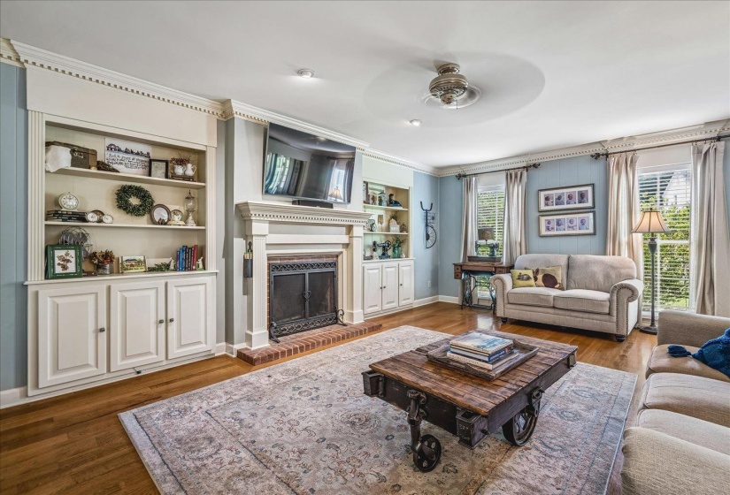 1378 PINE BARK CV, Memphis, Tennessee 38120, 4 Bedrooms Bedrooms, 11 Rooms Rooms,2.1 BathroomsBathrooms,Residential,For Sale,PINE BARK,10224954