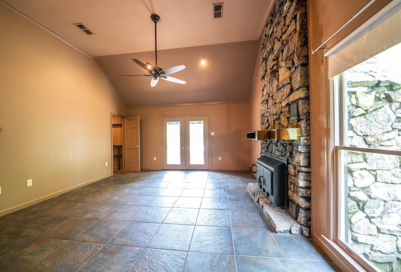 3255 PITTMAN RD, Somerville, Tennessee 38068, 3 Bedrooms Bedrooms, 7 Rooms Rooms,2.1 BathroomsBathrooms,Residential,For Sale,PITTMAN,10224959