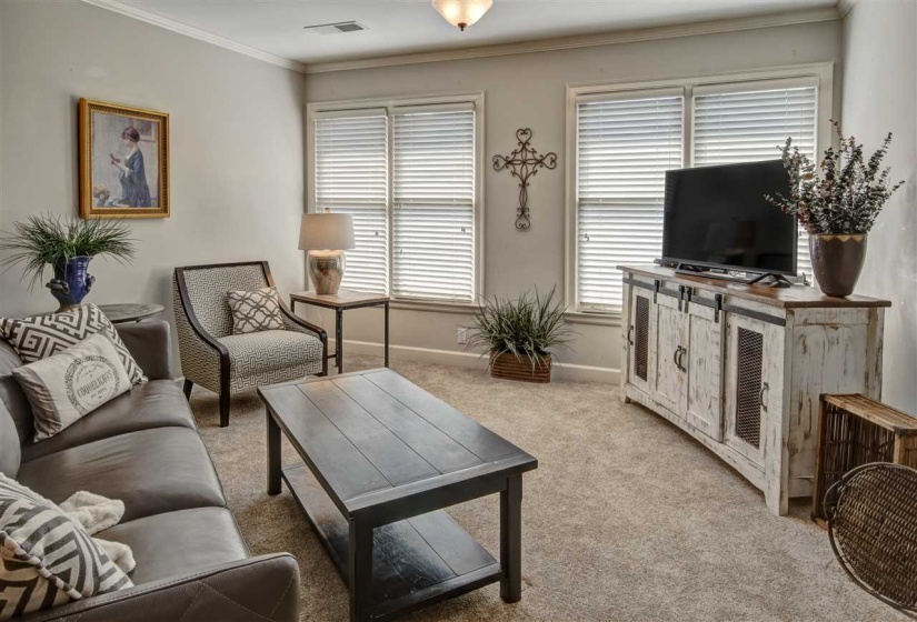 8971 WALNUT LEAF CV, Memphis, Tennessee 38018, 4 Bedrooms Bedrooms, 7 Rooms Rooms,3.1 BathroomsBathrooms,Residential,For Sale,WALNUT LEAF,10224840
