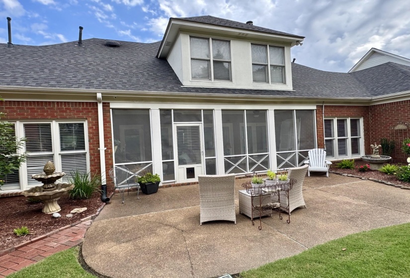 8971 WALNUT LEAF CV, Memphis, Tennessee 38018, 4 Bedrooms Bedrooms, 7 Rooms Rooms,3.1 BathroomsBathrooms,Residential,For Sale,WALNUT LEAF,10224840