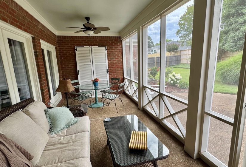 8971 WALNUT LEAF CV, Memphis, Tennessee 38018, 4 Bedrooms Bedrooms, 7 Rooms Rooms,3.1 BathroomsBathrooms,Residential,For Sale,WALNUT LEAF,10224840