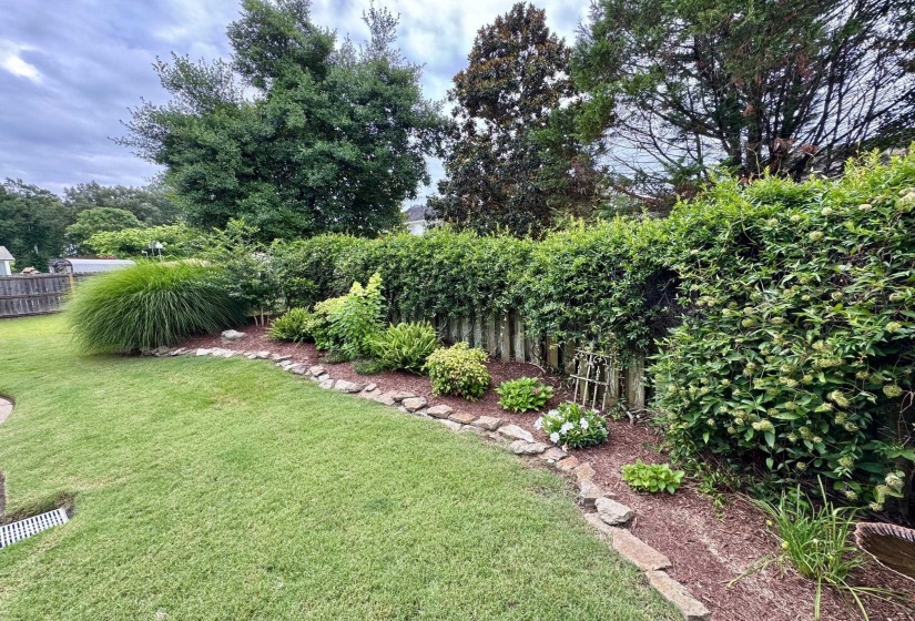 8971 WALNUT LEAF CV, Memphis, Tennessee 38018, 4 Bedrooms Bedrooms, 7 Rooms Rooms,3.1 BathroomsBathrooms,Residential,For Sale,WALNUT LEAF,10224840