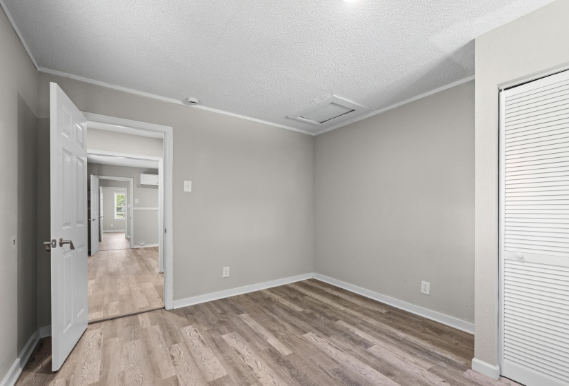 1621 OAKWOOD ST, Memphis, Tennessee 38108, 2 Bedrooms Bedrooms, ,1 BathroomBathrooms,Duplexes,For Sale,OAKWOOD,10224990
