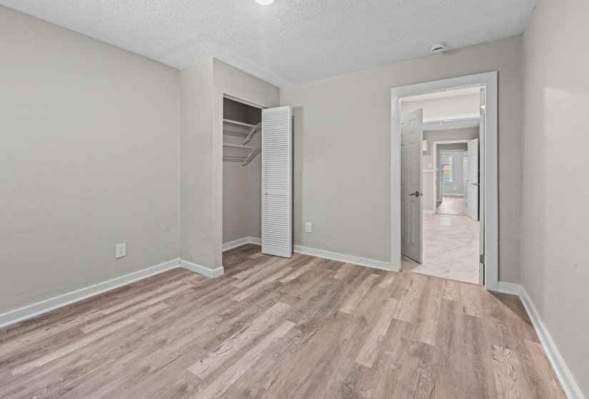 1621 OAKWOOD ST, Memphis, Tennessee 38108, 2 Bedrooms Bedrooms, ,1 BathroomBathrooms,Duplexes,For Sale,OAKWOOD,10224990