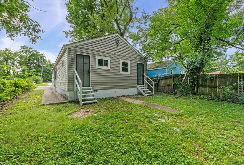 1621 OAKWOOD ST, Memphis, Tennessee 38108, 2 Bedrooms Bedrooms, ,1 BathroomBathrooms,Duplexes,For Sale,OAKWOOD,10224990
