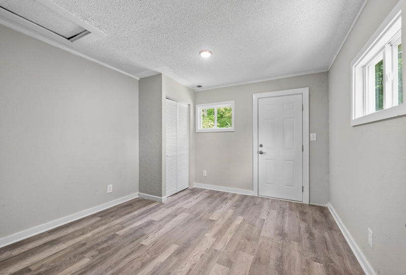 1621 OAKWOOD ST, Memphis, Tennessee 38108, 2 Bedrooms Bedrooms, ,1 BathroomBathrooms,Duplexes,For Sale,OAKWOOD,10224990